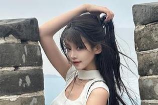 美媛馆 – 小海臀rena的校服写真在线资源，尽显可爱女生的无敌魅力！.txt