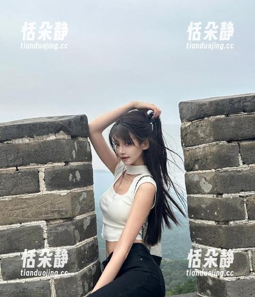 美媛馆 - 小海臀rena的校服写真在线资源，尽显可爱女生的无敌魅力！.txt