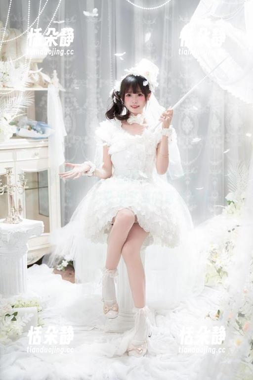 舞蹈生日记 - 在子墨的少女写真中，美图与照片交织，勾勒出梦想的青春画卷.txt