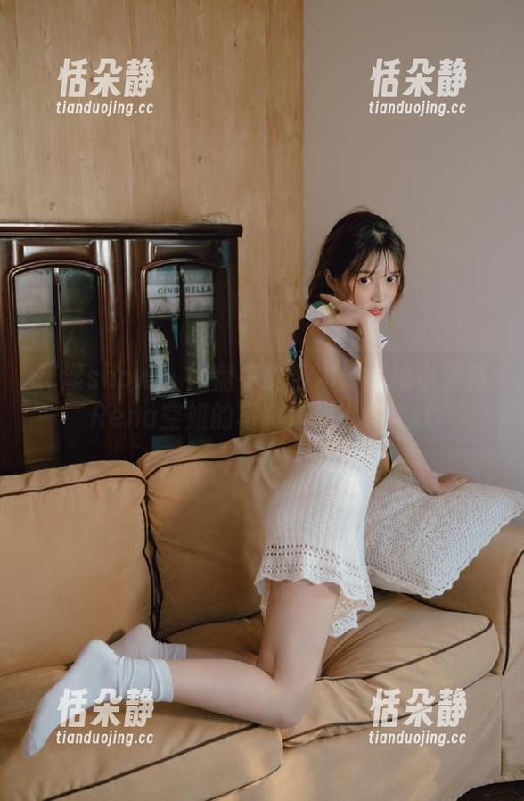 花漾show-小海臀Rena 花漾show - 网盘中的艺术:探秘小海臀Rena空姐的写真作品世界.txt