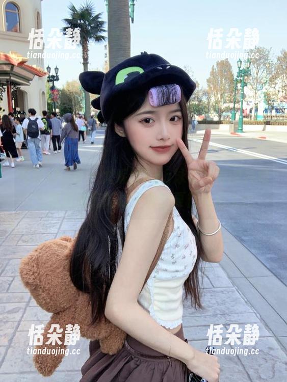 花漾show - 尤妮丝egg泳衣写真图片集，感受她宛如仙子般的夏日气息.txt