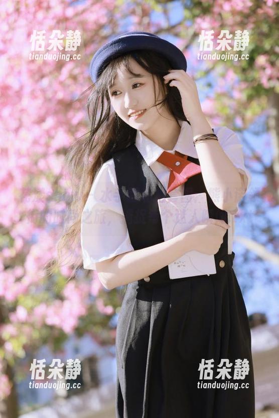 花漾show-熊小诺 花漾show - 水手服私拍套图:熊小诺领衔的时尚之旅,捕捉每个迷人瞬间.txt
