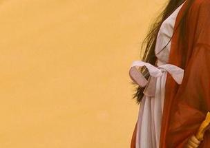 苏嫣嫣阿姨的美图作品欣赏：棉袜带来那份纯真的温暖.txt