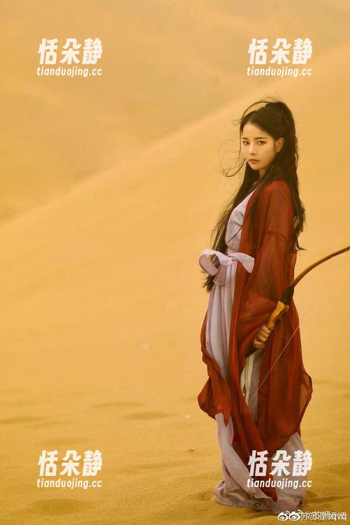 苏嫣嫣阿姨 苏嫣嫣阿姨的美图作品欣赏:棉袜带来那份纯真的温暖.txt