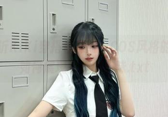 蓝小沂KiKi穿搭体操服，COS风格的照片如何展现别样的韵味.txt