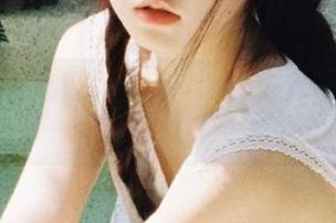 蜜桃社 – 陆萱萱Cecilia的少女写真艺术：每一张图片都诉说故事.txt