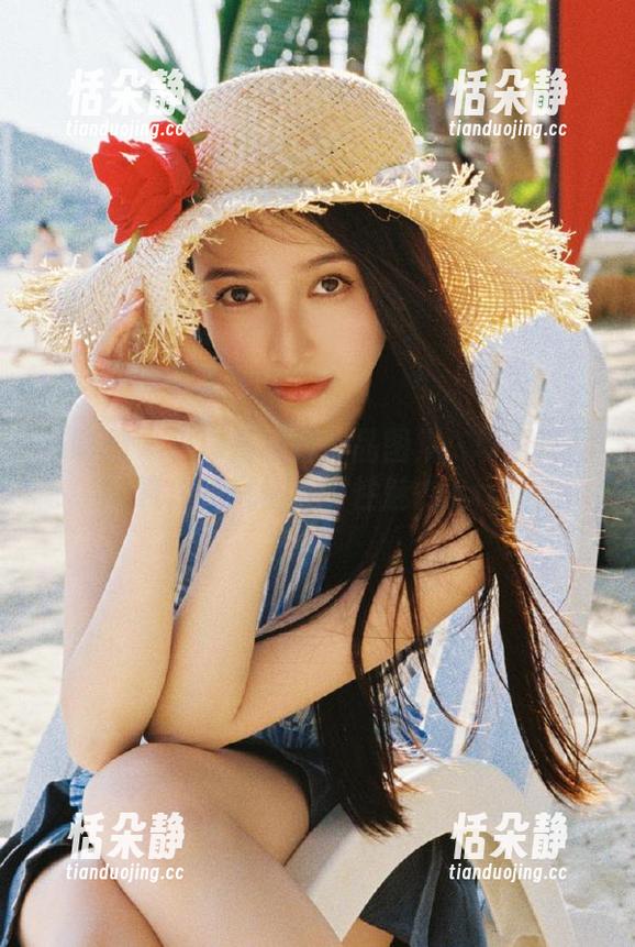 袜啵啵 - 小淳高跟鞋作品图集：以写真呈现独特风格与个性魅力.txt