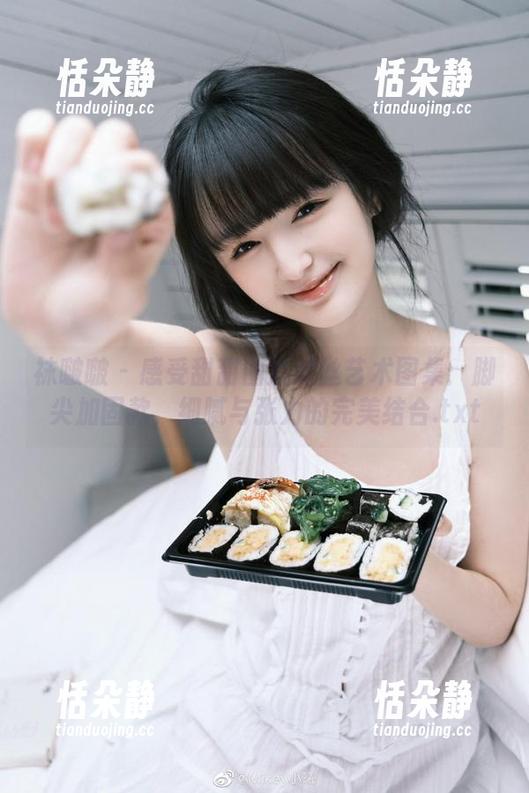 袜啵啵 - 感受甜甜圈短肉丝艺术图集：脚尖加固款，细腻与张力的完美结合.txt