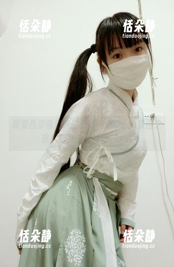 探索西尔酱的珠圆玉润，心动cos原图之旅，感受唯美瞬间！.txt