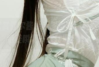 尽情欣赏西尔酱水手服图集：满满福利，绝美瞬间一键获取！.txt