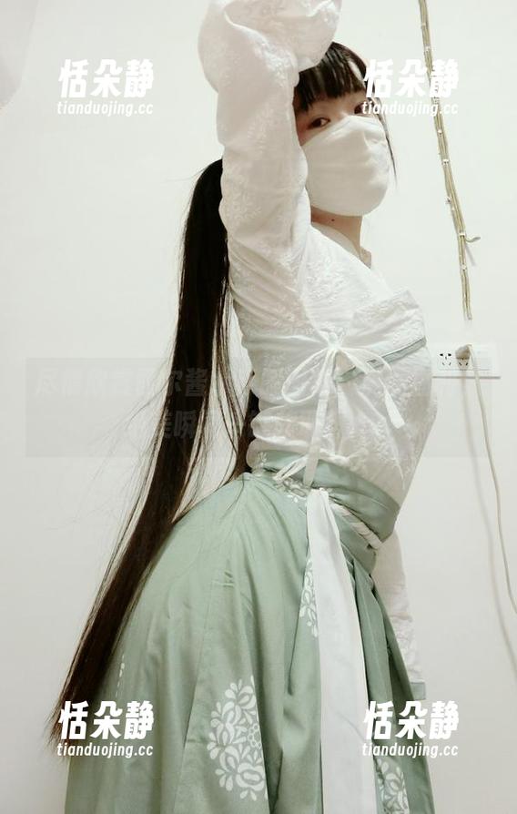 西尔酱 尽情欣赏西尔酱水手服图集:满满福利,绝美瞬间一键获取!.txt