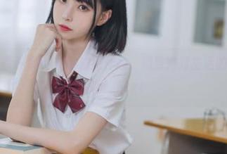 从原图中观看许岚LAN的油亮作品，感受她对生活的独特诠释与热爱。.txt