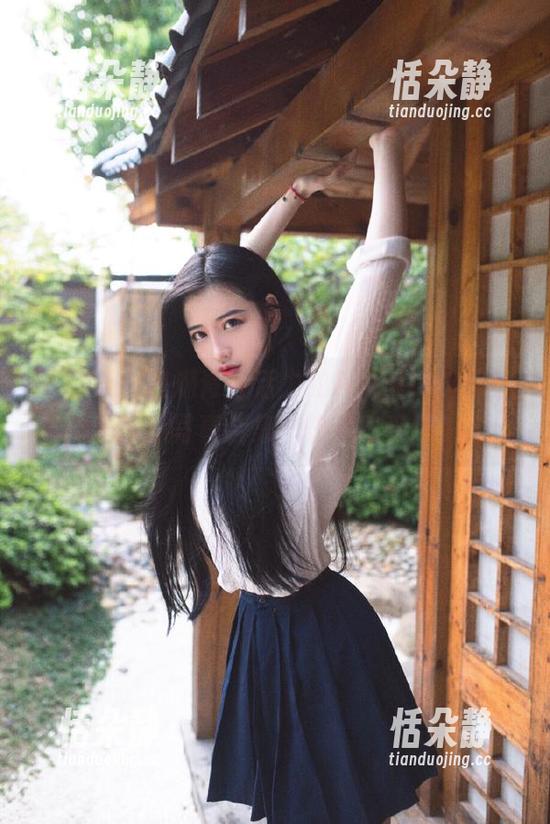 语画界 - 充满青春活力的Angela小热巴体操服高清写真合集，快来感受吧！.txt