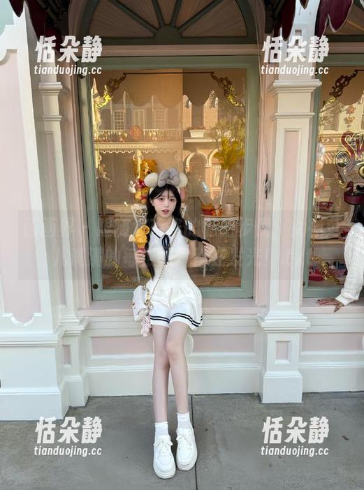 语画界 - 跟随波巧酱的私拍步伐，女神范儿满满的每张图片都在发光！.txt