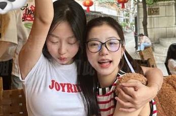 语画界 – 深度揭秘：为什么“潘朵拉Laa姐姐”的图包如此让人心动？.txt