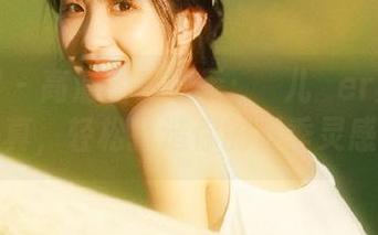 语画界 – 高清图库展示：玥儿玥er泳衣时尚写真，轻松打造你的夏季灵感.txt