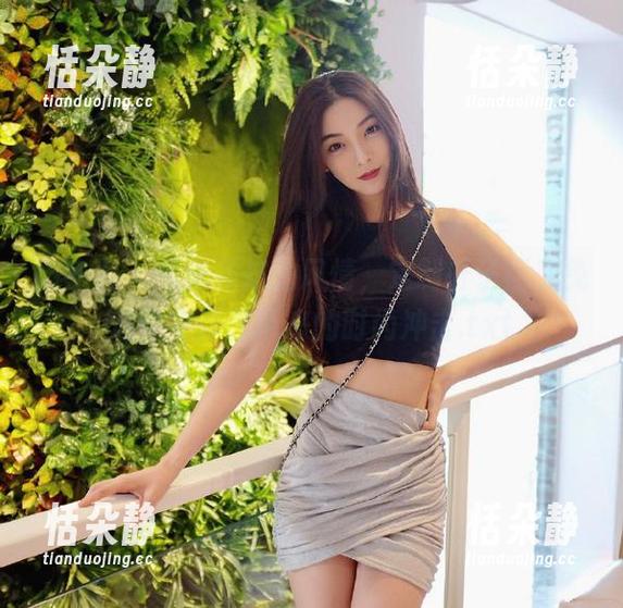 微密圈 - 从未见过的风情，定制轩子巨二兔连体衣作品带来的时尚冲击.txt