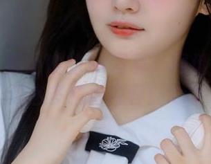 轰趴猫 – 苏小暖的JK写真：网盘里竟隐藏这么多精彩内容！.txt