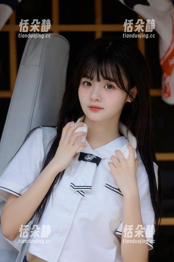 轰趴猫 - 苏小暖的JK写真：网盘里竟隐藏这么多精彩内容！.txt