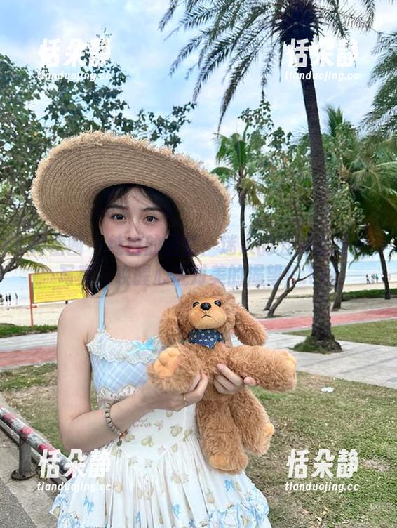 微密圈 - 纯白的回忆：迷人的五姨太精选写真，唤醒心底对美的渴望！.txt
