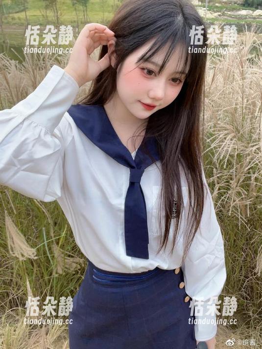 走进镜酱的温柔世界，图包分享带你感受那份细腻与优雅！.txt