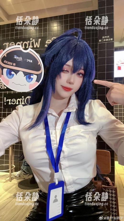 阿九从不咕咕独特泳衣写真合集，夏日时光分享无与伦比的美丽.txt