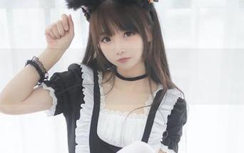 制服姐姐雪琪SAMA写真合集：透过镜头捕捉她与制服之间的无限可能与魅力.txt