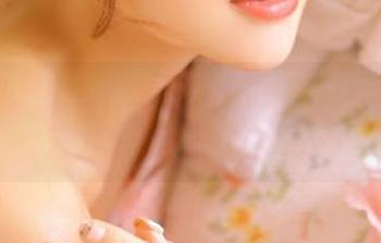 青豆客 – 最新战姝羽美腿图册，展现青春活力与迷人风范！.txt