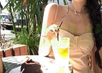 青豆客 – 莫雅淇的睡衣图集：分享那些让人心动的温柔时光.txt