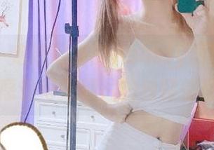 魅妍社 – 走进最新的Ashely丽丽粉色作品:感受每张照片的独特情感.txt