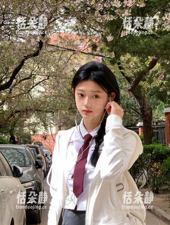 魅妍社-Jenny佳妮 魅妍社 - Jenny佳妮裤里丝:我们的时尚灵感来源,原图与照片分享.txt