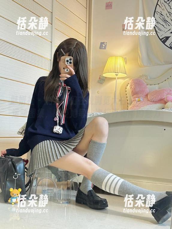 魅妍社 - 加入我们在线浏览大白兔emma运动图集，感受她每一次挥汗如雨的魅力！.txt