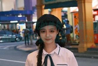 魅妍社 – 在无圣光的映衬下，斯戴媛Amy的体操服作品绽放新生！.txt