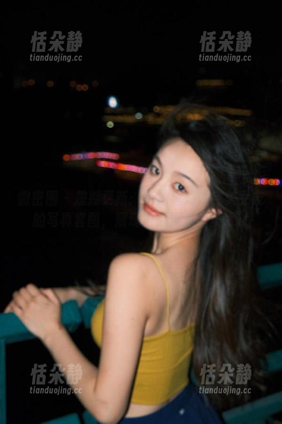 微密圈 - 震撼更新：鱼神鱼知性完美女友的写真套图，展现内心深处的美.txt