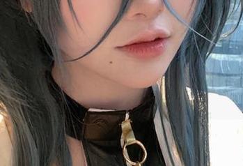 打造时尚潮流：“黑龙贯通”高跟鞋写真网盘合集强烈推荐！.txt